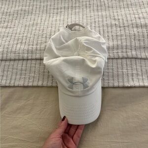 Under Armour Classic White and Gray Cap